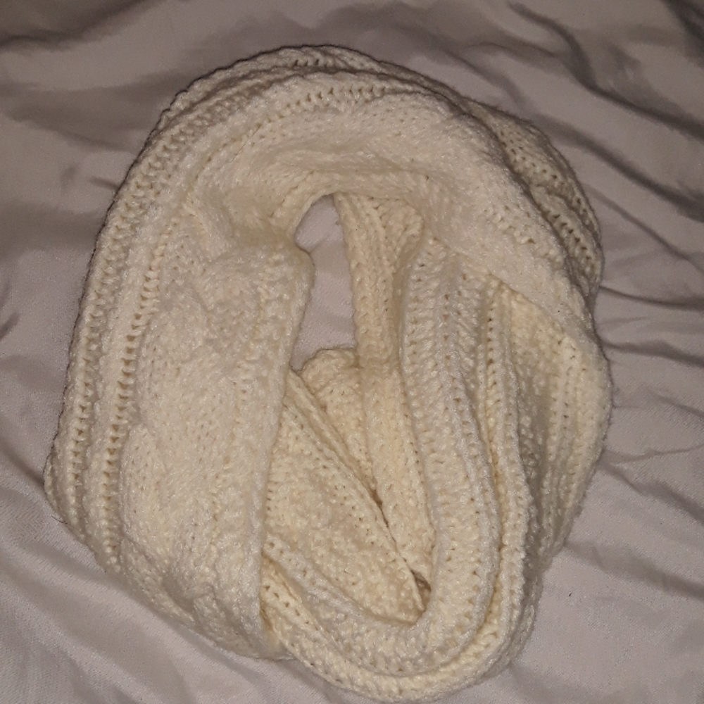Brand new white scarf